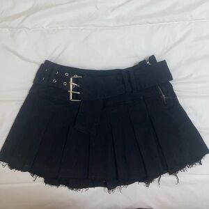 Black Pleated Mini Skirt with Belt
